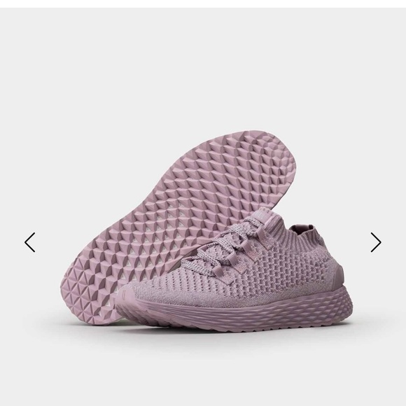 Nobull- WOMEN'S PASTEL KNIT RUNNER - Picture 1 of 3